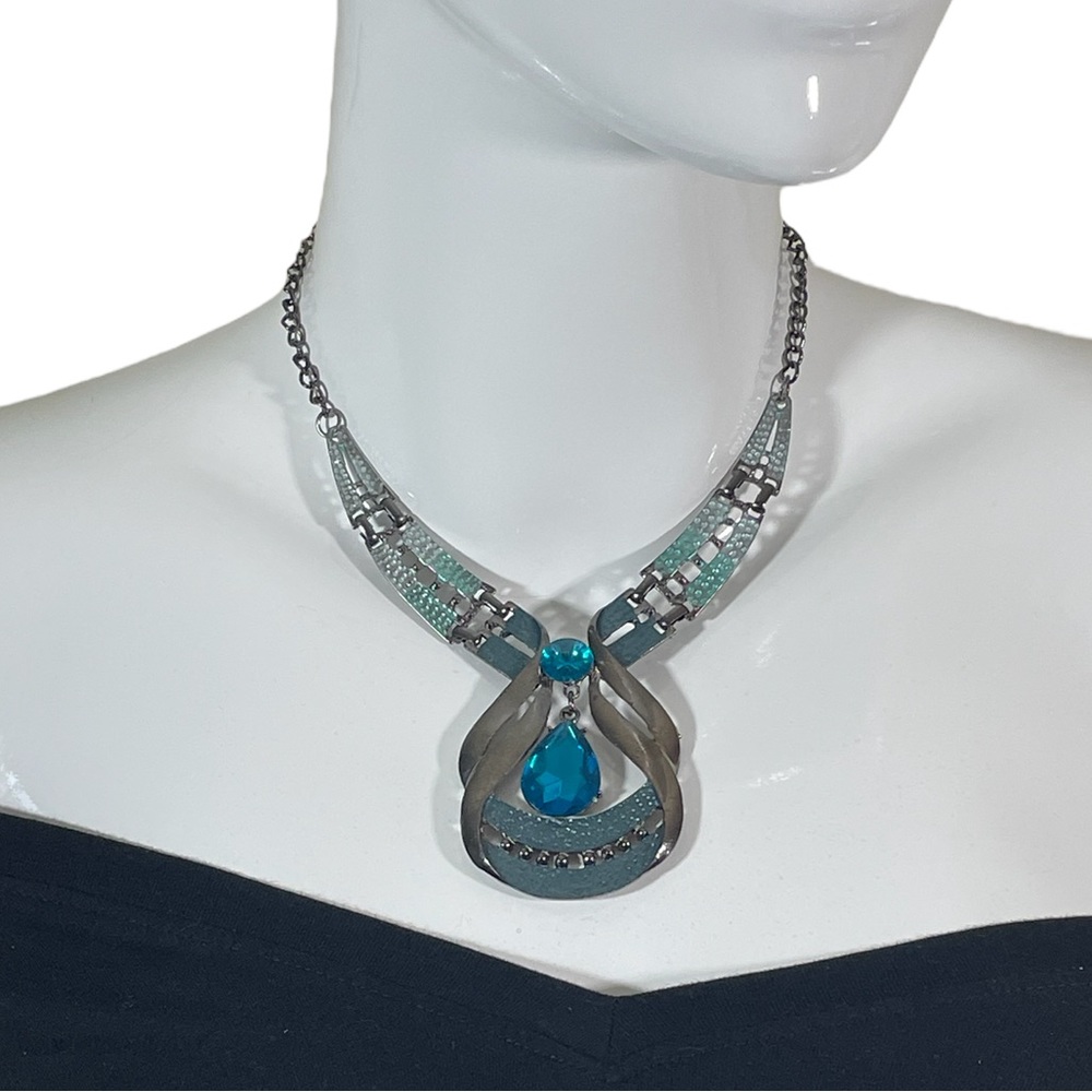 Stunning Teardrop Metal Encased Brilliant Blue Gemstone Pendant Necklace